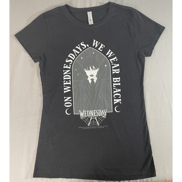 ๐ค "On Wednesday We Wear Black" Women's T-Shirt โ XL byโ Next Level - Picture 1 of 3